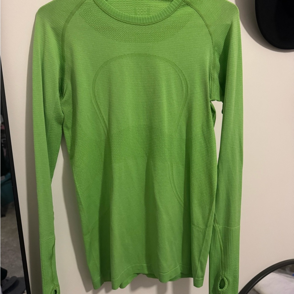Lululemon Athletica Green Long Sleeve Tee